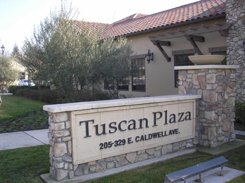 Tuscan Plaza 323: 323 E Caldwell Avenue, Visalia, CA 93277